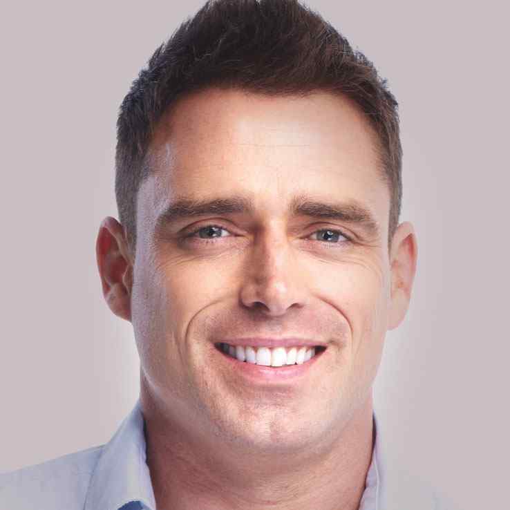 https://clinicasmileway.com/wp-content/uploads/2020/01/client-01.jpg